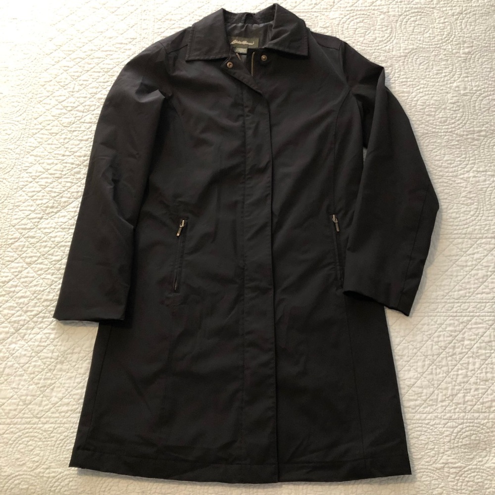 Eddie Bauer trench rain coat. Size small.